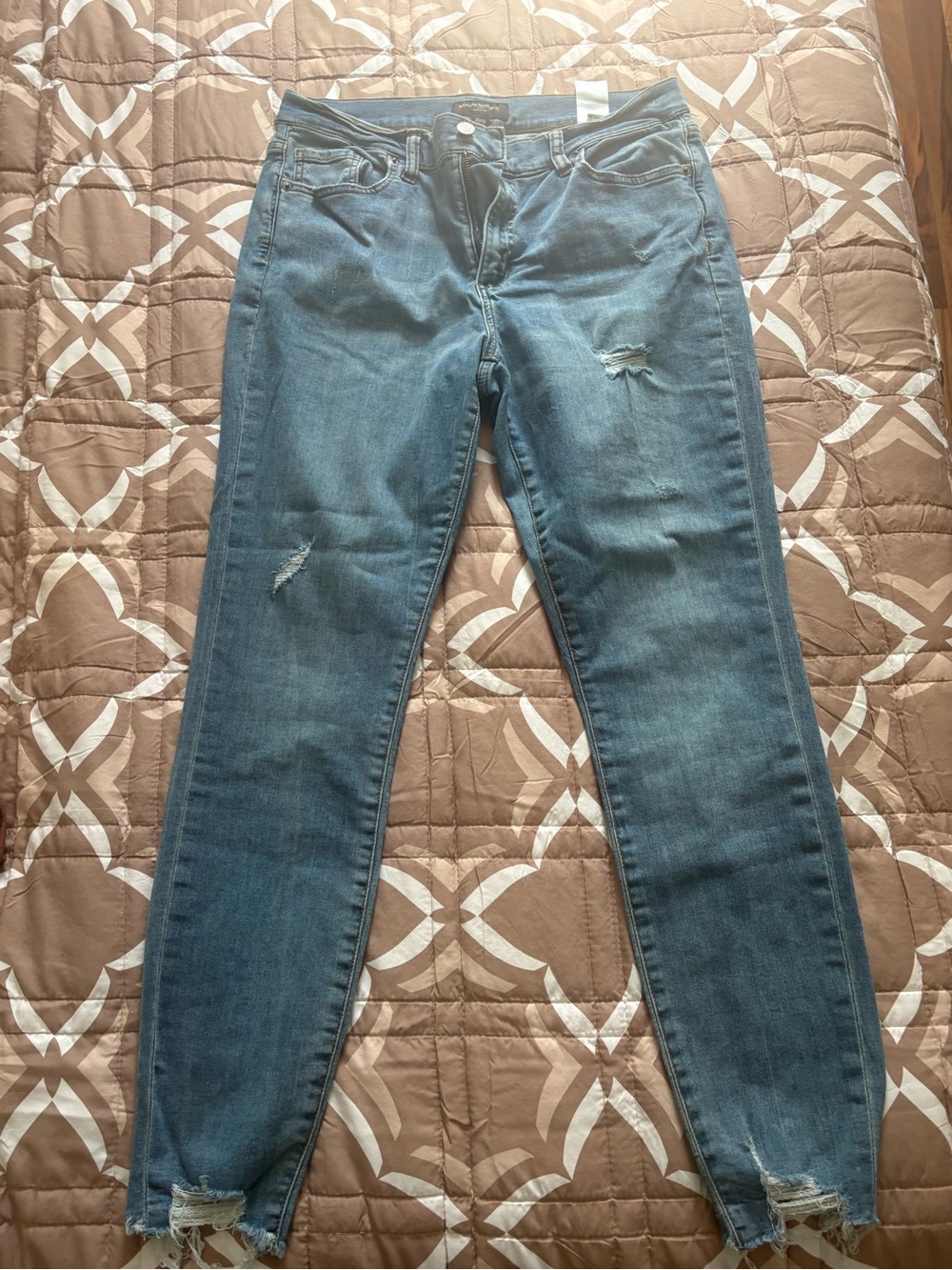 Banana Republic Women's Medium Blue Skinny Jeans with Distressed Hem